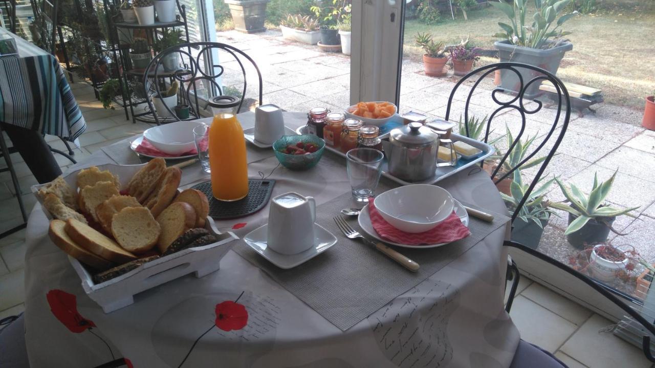 Les Aubretias Bed & Breakfast Fenay ภายนอก รูปภาพ